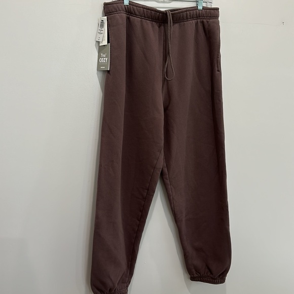 NWT Aritza TNA Cozy Mega 28” Sweatpants - Picture 2 of 6